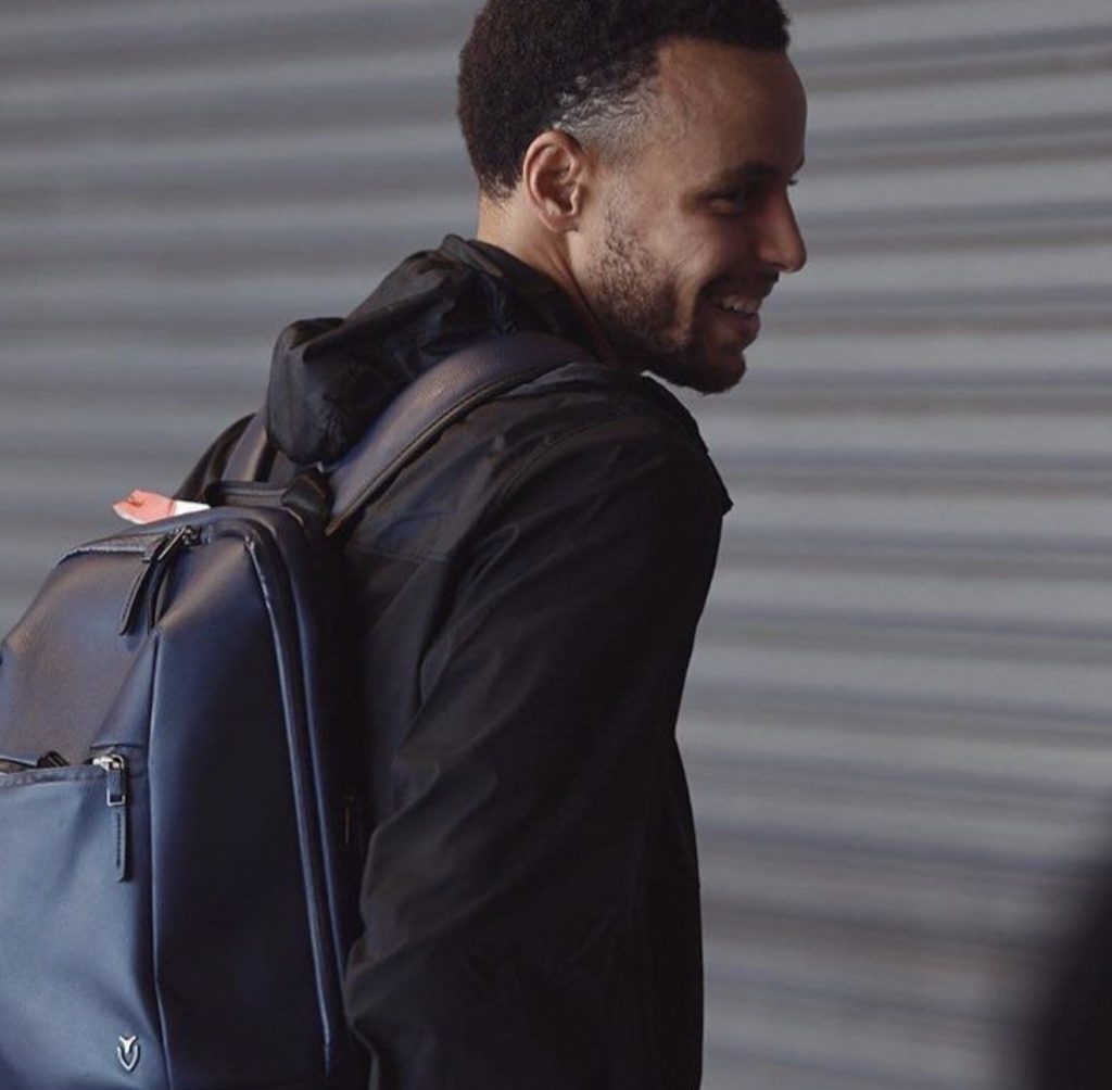 Draymond Green Backpack: Score Big with NBA-Inspired Style!插图3