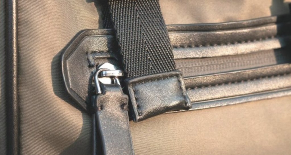 how to fix a zipper that separates on a backpack