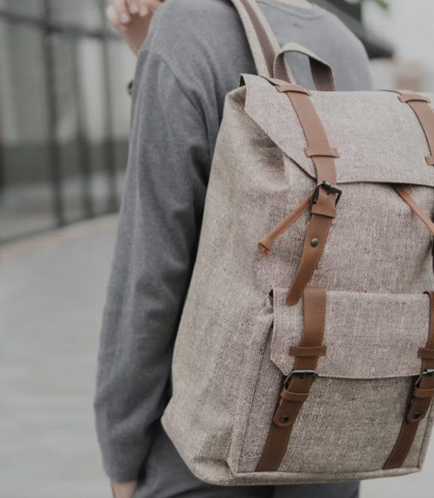 Stylish Men’s Backpack: Elevate Your Look with Functionality!插图3