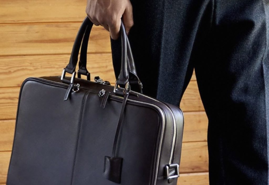 Best Briefcases for Professionals: Ultimate Selection Guide插图3