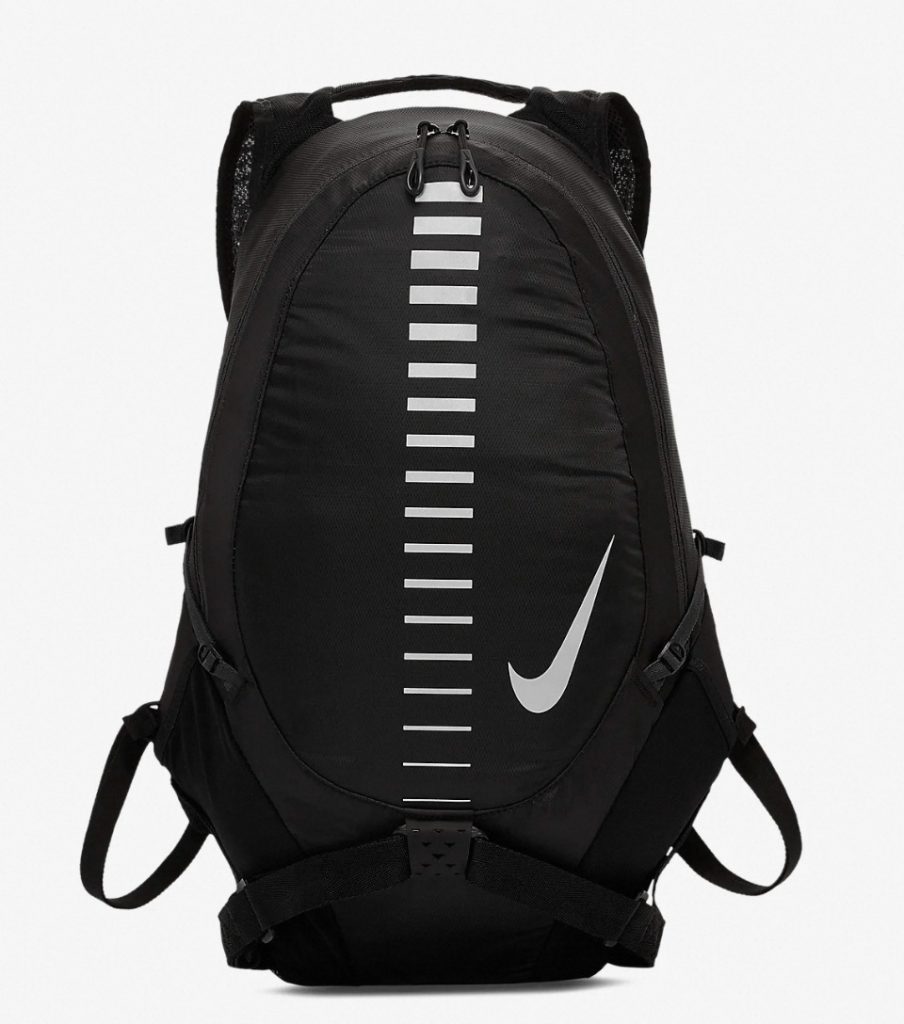 Nike Backpacks: Symbiosis of Style & Functionality插图3