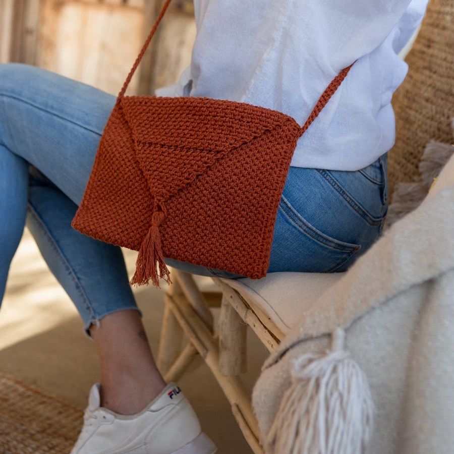 crossbody crochet bag